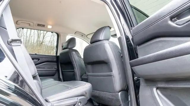 2025 Nissan Pathfinder SL 4WD