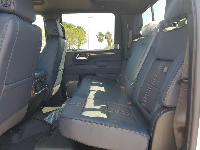 2026 Chevrolet Silverado 2500HD Crew Cab, Standard Bed, High Country, 4WD