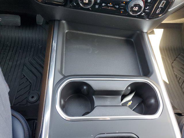 2026 Chevrolet Silverado 2500HD Crew Cab, Standard Bed, High Country, 4WD