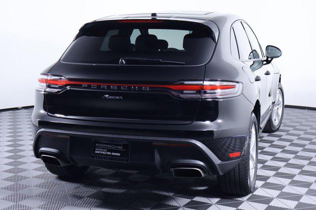 2025 Porsche Macan 4DR AWD