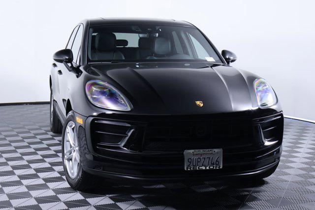 2025 Porsche Macan 4DR AWD