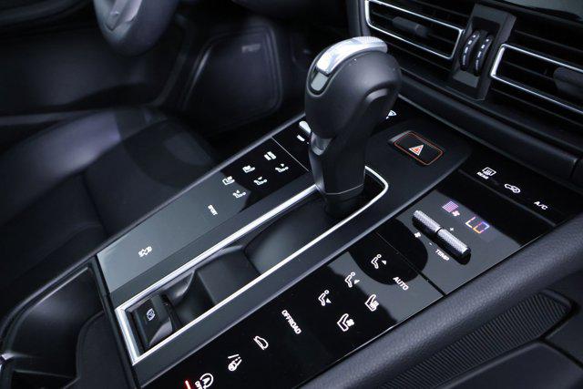 2025 Porsche Macan 4DR AWD