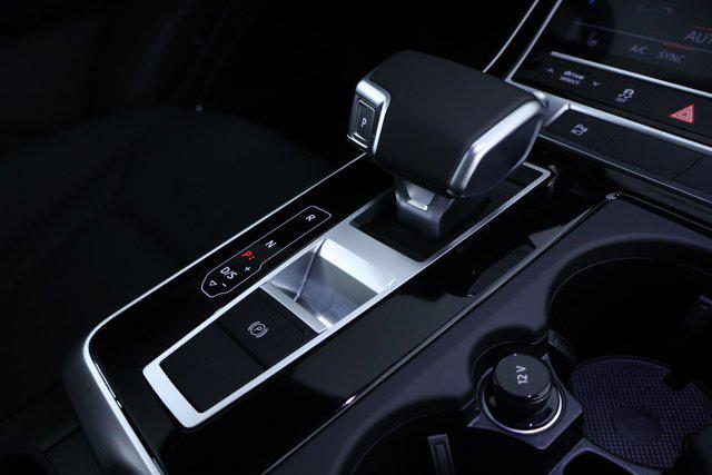 2026 Audi Q7 Premium Plus 45 TFSI quattro tiptronic
