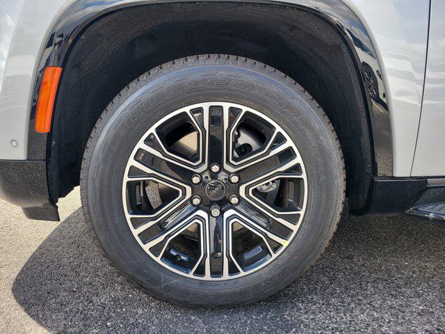 2026 Jeep Grand Wagoneer 4x2
