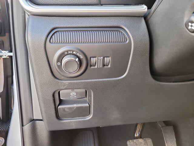 2026 Jeep Grand Wagoneer 4x2