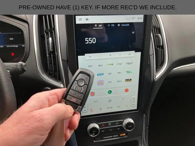 2024 Ford Edge Titanium