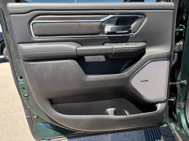 2026 Ram 1500 Laramie Crew Cab 4x4 5'7" Box