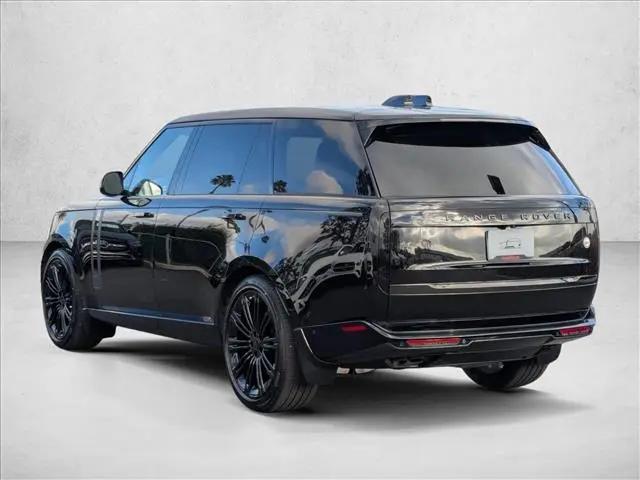 2026 Land Rover Range Rover P615 SV