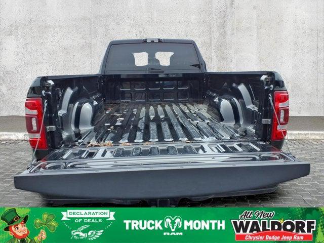 2023 RAM 3500 Big Horn Crew Cab 4x4 8 Box