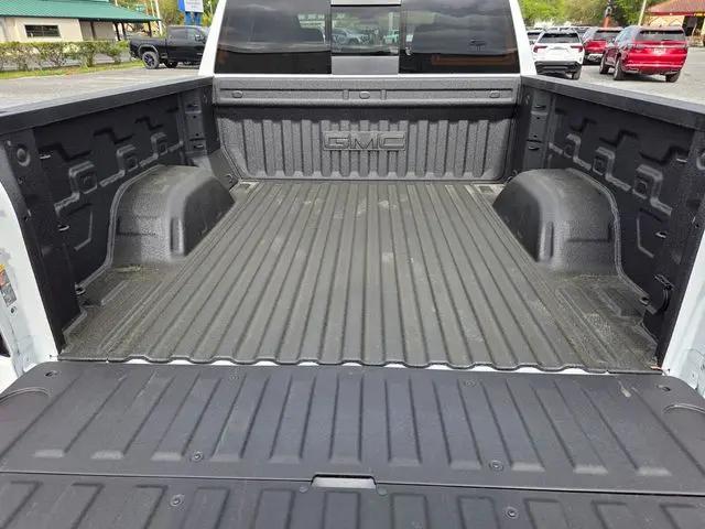 2026 GMC Sierra 1500 Crew Cab, Short Bed, AT4, 4WD