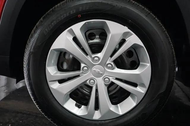 2026 Chevrolet Trax FWD LS