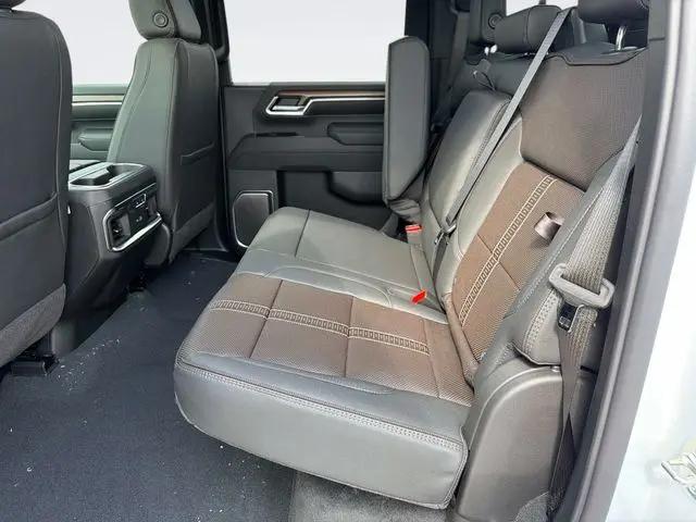 2026 Chevrolet Silverado 2500HD Crew Cab, Standard Bed, High Country, 4WD