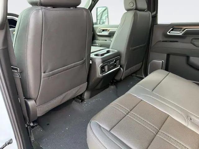 2026 Chevrolet Silverado 2500HD Crew Cab, Standard Bed, High Country, 4WD