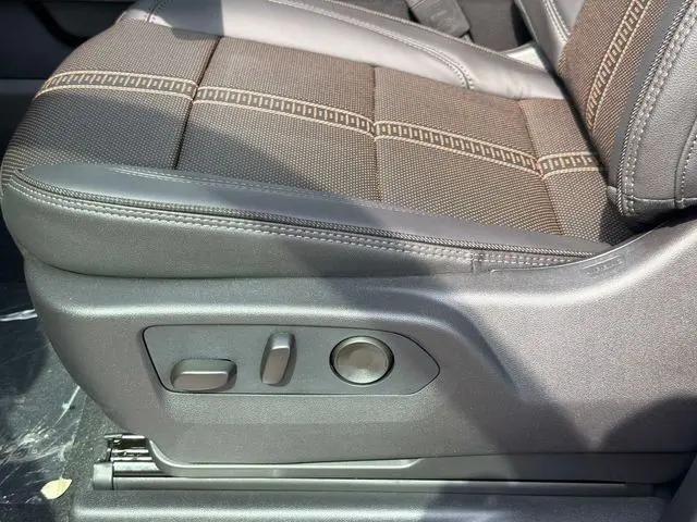 2026 Chevrolet Silverado 2500HD Crew Cab, Standard Bed, High Country, 4WD