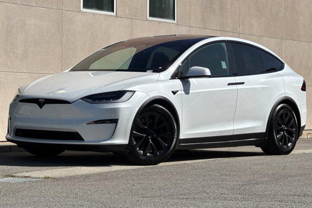 /2023 Tesla Model-X