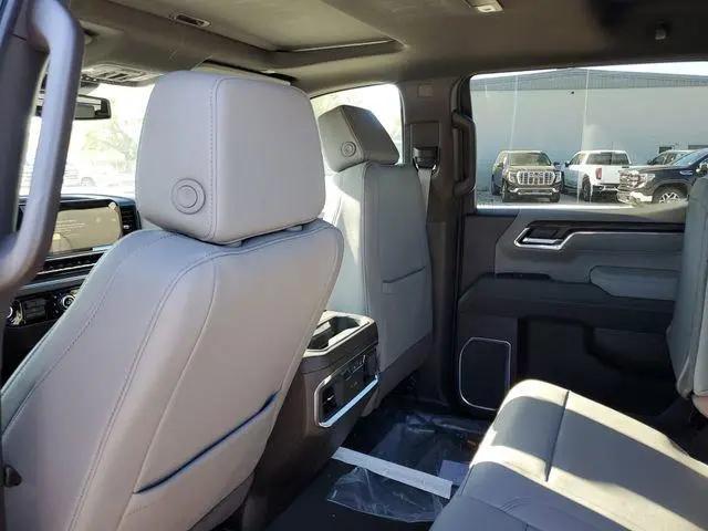 2026 GMC Sierra 1500 Crew Cab, Short Bed, SLT, 4WD