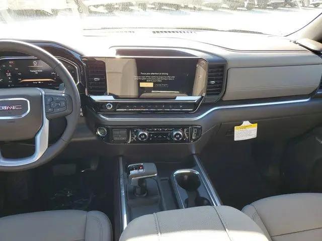 2026 GMC Sierra 1500 Crew Cab, Short Bed, SLT, 4WD