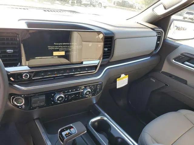 2026 GMC Sierra 1500 Crew Cab, Short Bed, SLT, 4WD