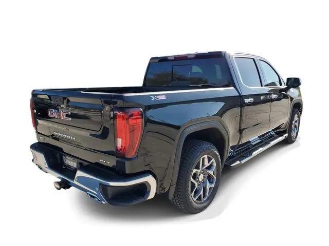 2026 GMC Sierra 1500 Crew Cab, Short Bed, SLT, 4WD