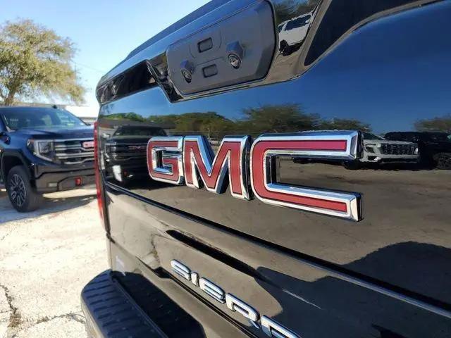 2026 GMC Sierra 1500 Crew Cab, Short Bed, SLT, 4WD