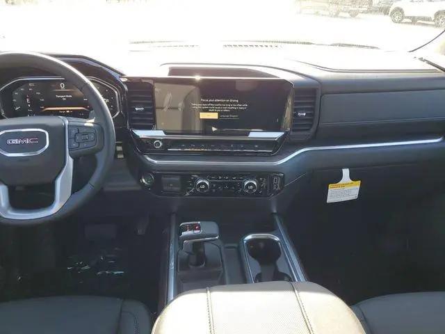 2026 GMC Sierra 1500 Crew Cab, Short Bed, SLT, 4WD