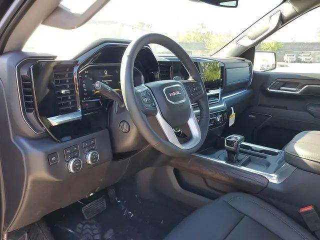 2026 GMC Sierra 1500 Crew Cab, Short Bed, SLT, 4WD