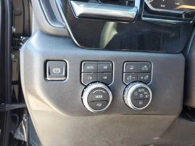 2026 GMC Sierra 1500 Crew Cab, Short Bed, SLT, 4WD