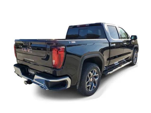 2026 GMC Sierra 1500 Crew Cab, Short Bed, SLT, 4WD