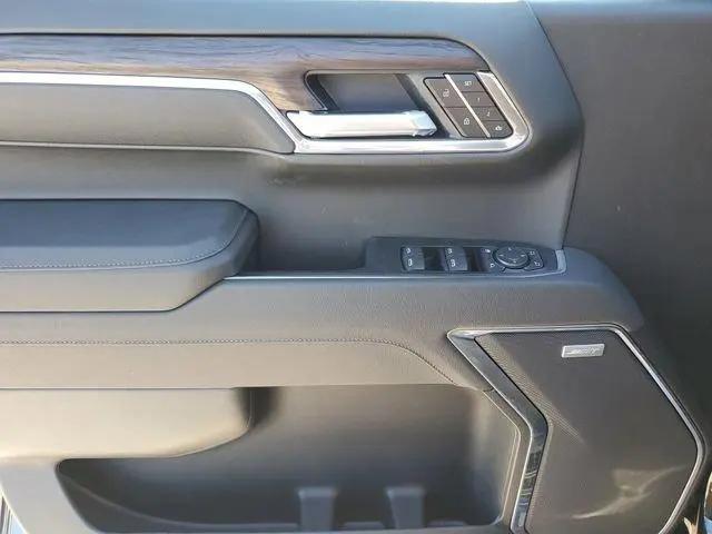 2026 GMC Sierra 1500 Crew Cab, Short Bed, SLT, 4WD