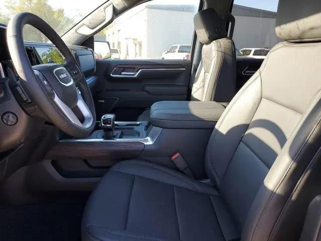2026 GMC Sierra 1500 Crew Cab, Short Bed, SLT, 4WD