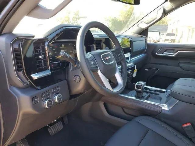 2026 GMC Sierra 1500 Crew Cab, Short Bed, SLT, 4WD