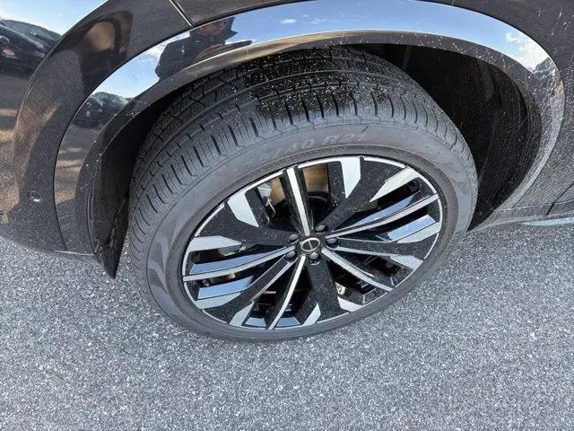 2026 Volvo XC90 Plug-In Hybrid Plus, T8 AWD, Electric/Gasoline, Bright, 6 Seats