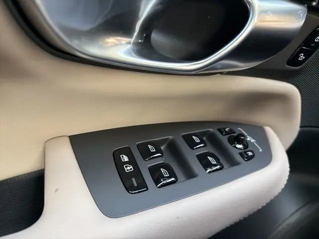 2026 Volvo XC90 Plug-In Hybrid Plus, T8 AWD, Electric/Gasoline, Bright, 6 Seats