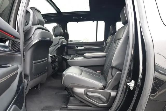 2024 Jeep Grand Wagoneer L Series II 4x4