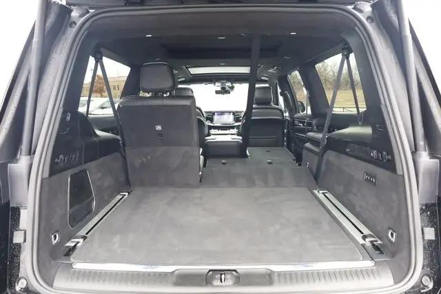2024 Jeep Grand Wagoneer L Series II 4x4