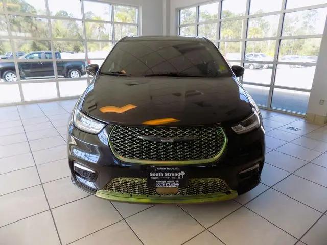 2022 Chrysler Pacifica Hybrid Touring L