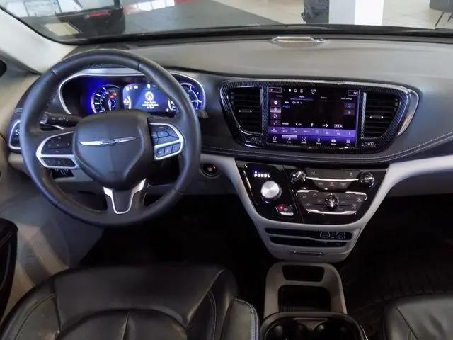 2022 Chrysler Pacifica Hybrid Touring L