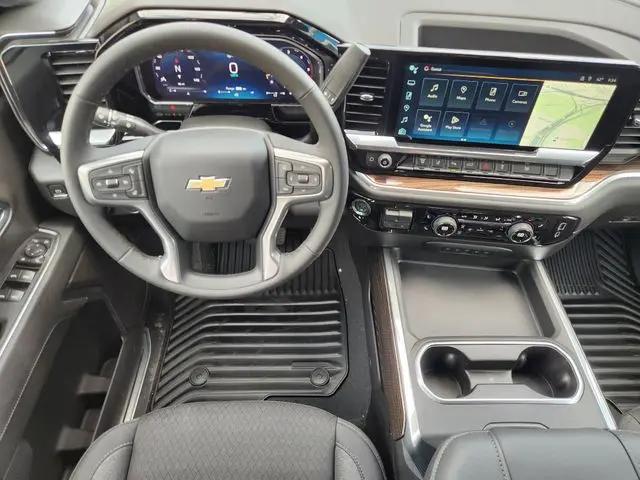 2026 Chevrolet Silverado 3500HD Crew Cab, Long Bed, LT Dual Rear Wheel, RWD