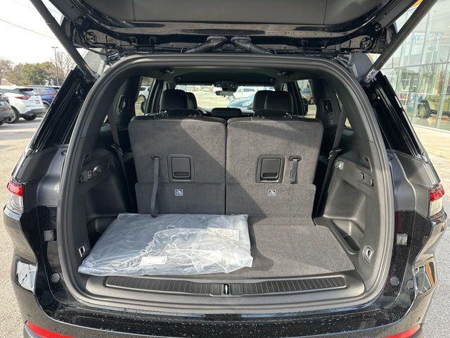 2026 Jeep Grand Cherokee L Altitude 4x4