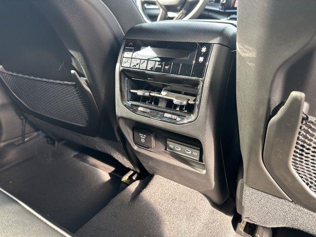 2026 Jeep Grand Cherokee L Altitude 4x4
