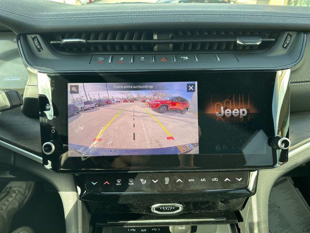 2026 Jeep Grand Cherokee L Altitude 4x4