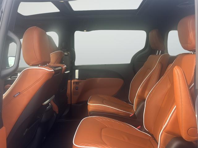 2026 Chrysler Pacifica Pinnacle AWD