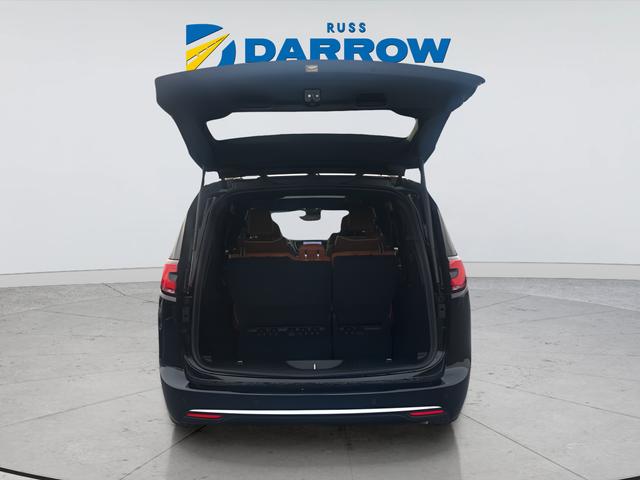 2026 Chrysler Pacifica Pinnacle AWD