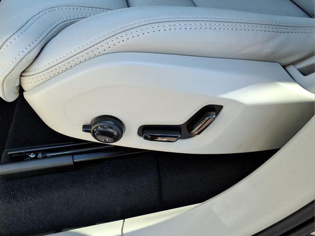 2026 Volvo XC90 Ultra, B6 AWD Gas (mild hybrid), Gasoline, Bright, 7 Seats
