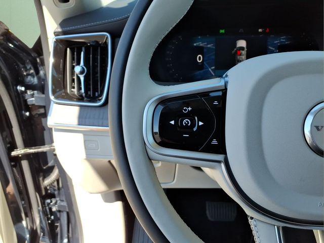 2026 Volvo XC90 Ultra, B6 AWD Gas (mild hybrid), Gasoline, Bright, 7 Seats