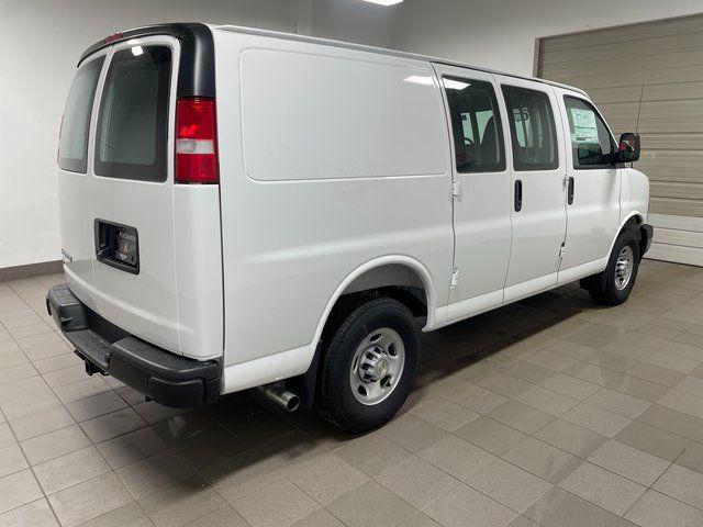 2026 Chevrolet Express Cargo Van 2500 Regular Wheelbase, WT, RWD