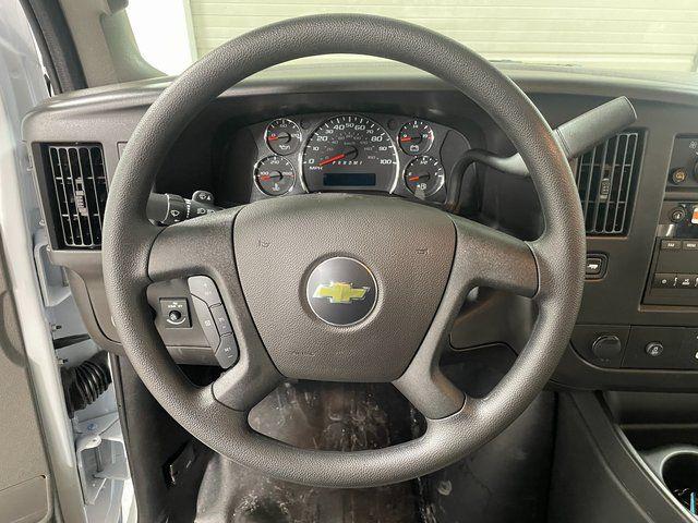 2026 Chevrolet Express Cargo Van 2500 Regular Wheelbase, WT, RWD
