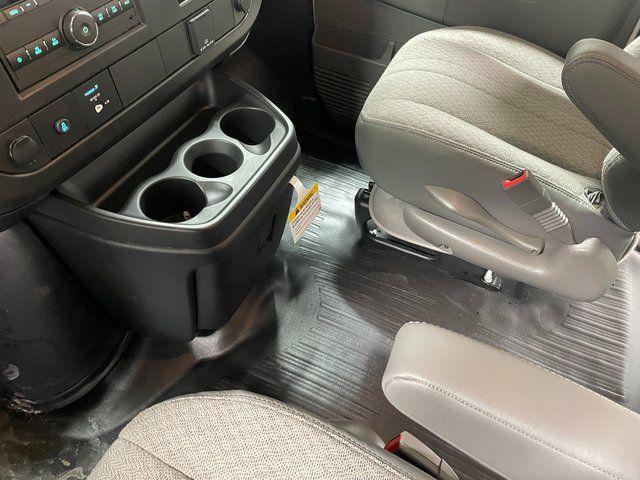2026 Chevrolet Express Cargo Van 2500 Regular Wheelbase, WT, RWD