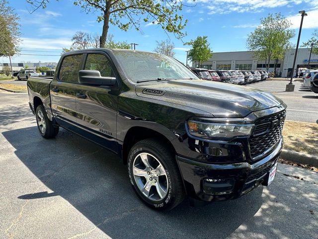 2026 Ram 1500 Express Crew Cab 4x4 57 Box