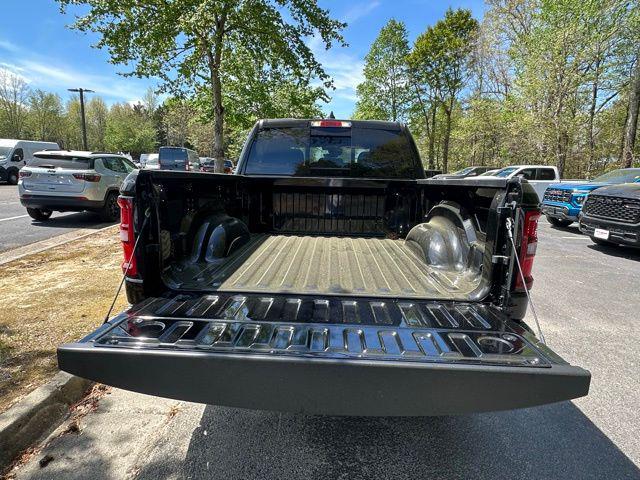 2026 Ram 1500 Express Crew Cab 4x4 57 Box